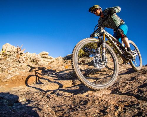 mountain biker in hartman rocks