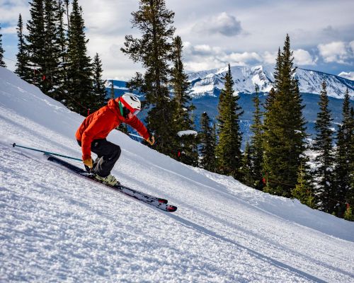 Photo of skier at Crested Butte