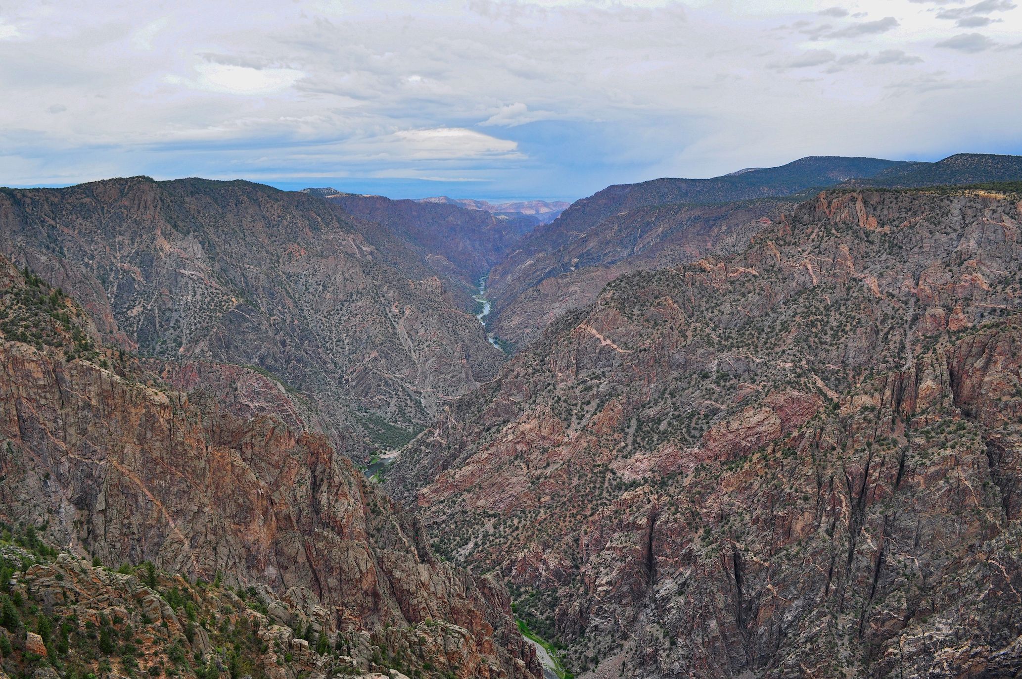 an aerial view of a deep and steep gorge, black canyon national park