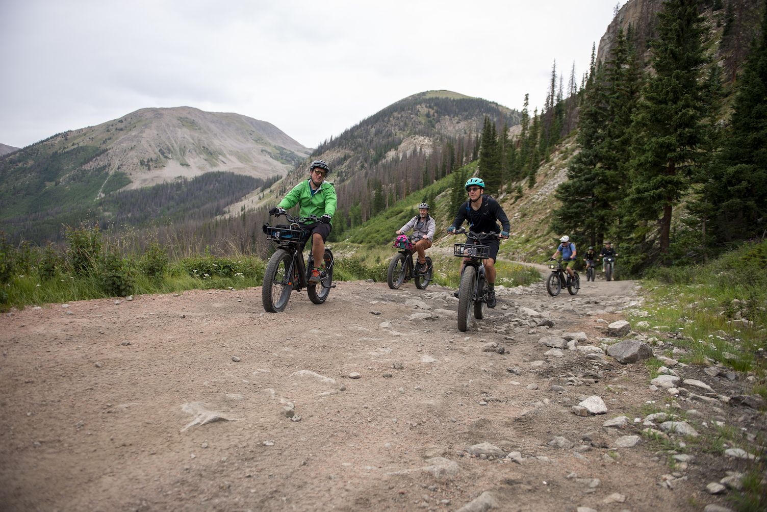 a group of people gravel biking in pitkin, Colorado