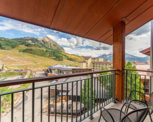 ski-in:ski-out traverse hospitality management crested butte