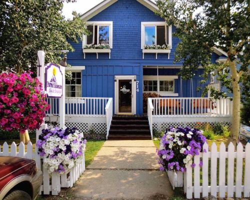 Purple Mountain Bed and Breakfast