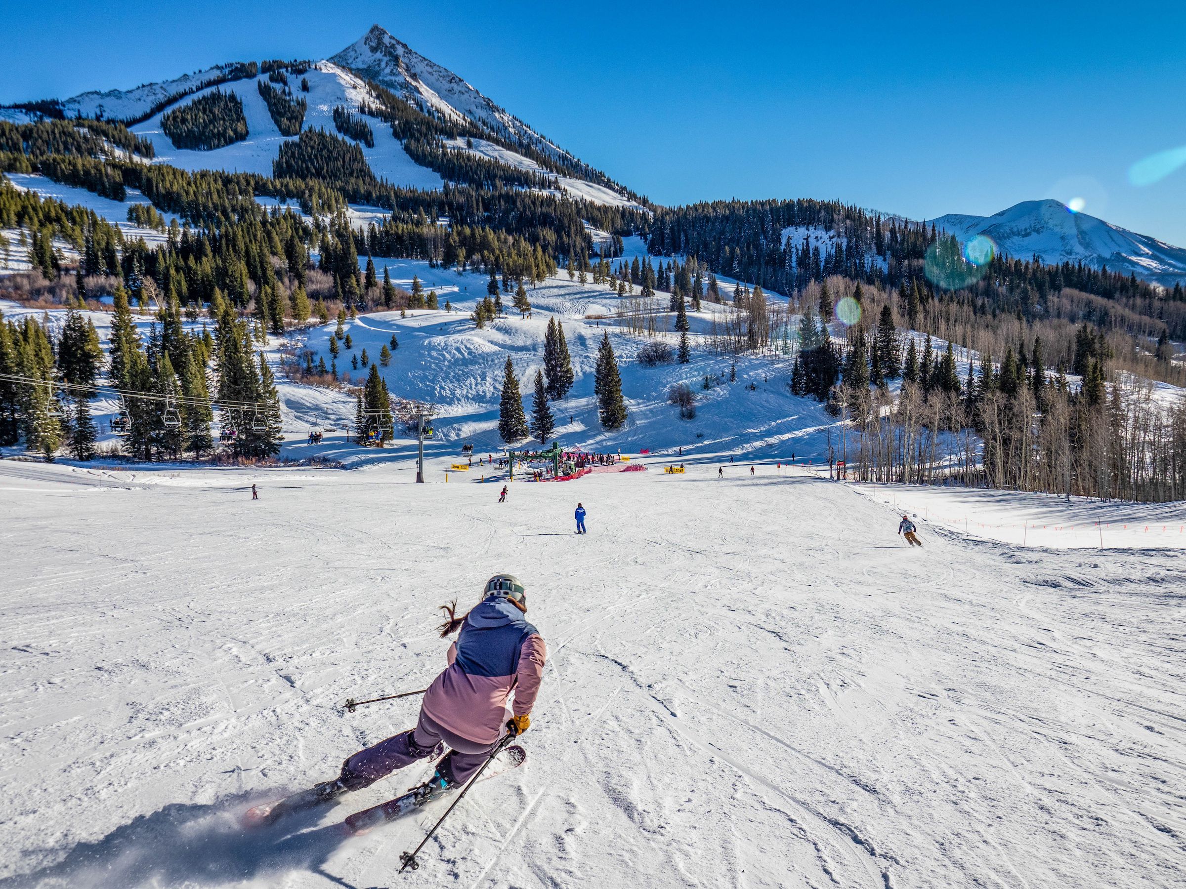 skiing-crested-butte-mountain-resort