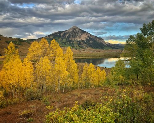Fall in Crested Butte at Peanut Lake.