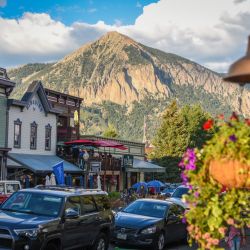 crested-butte-elk-avenue-downtown