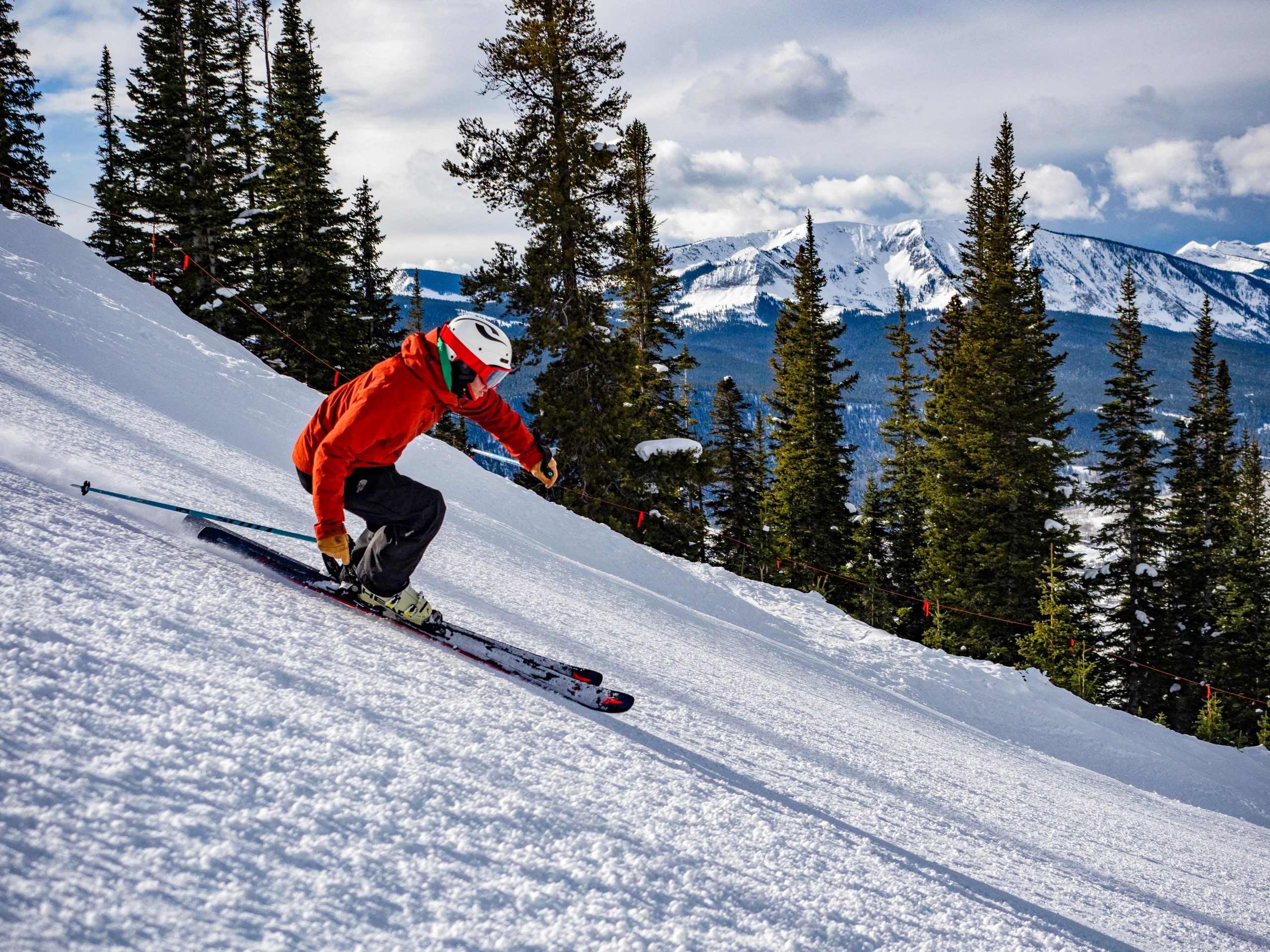 Nonstop Flights Fly to Crested Butte Flying into Gunnison Colorado