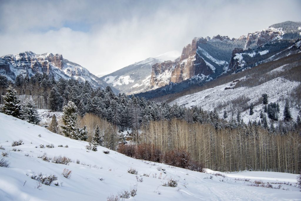 responsible travel snowshoeing