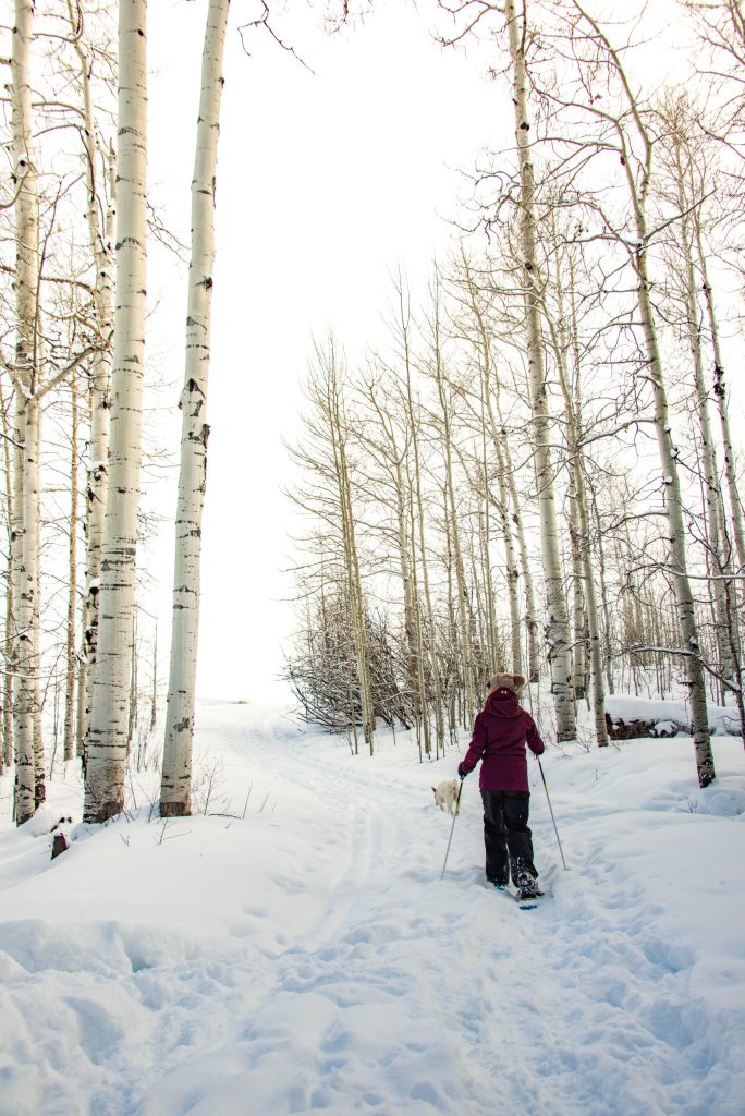 responsible travel snowshoeing