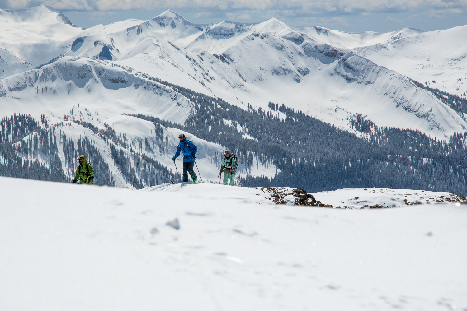 Uphill skiing for backcountry skiing crested butte