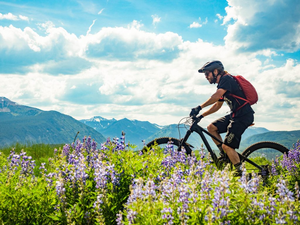 mountain biking crested butte