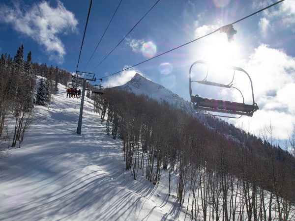 silver queen chairlift view crested butte